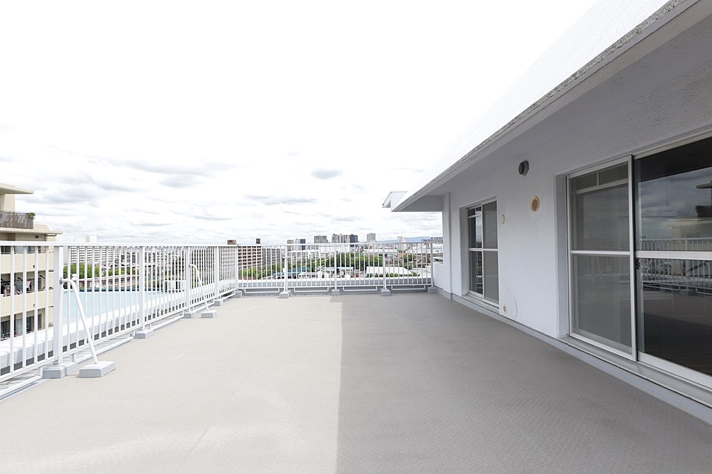 ルーフバルコニー